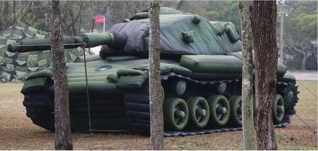 镇平军用充气坦克